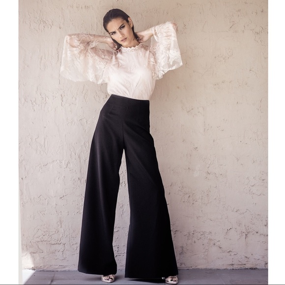 black high waisted wide leg pants outfit